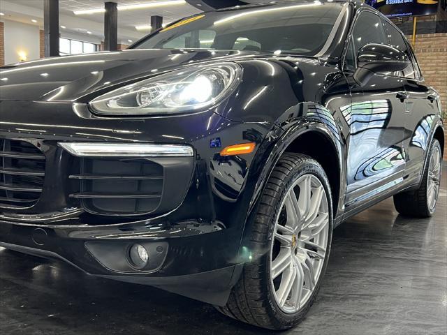 Photo of 2018 Black Porsche Cayenne