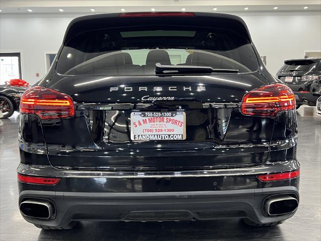 Photo of 2018 Black Porsche Cayenne