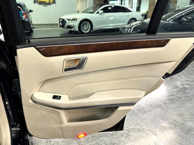 Photo of 2014 Black Mercedes-Benz E-Class