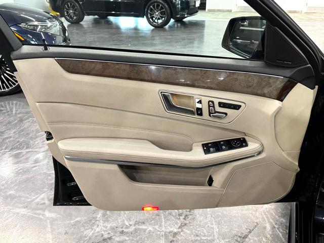 Photo of 2014 Black Mercedes-Benz E-Class