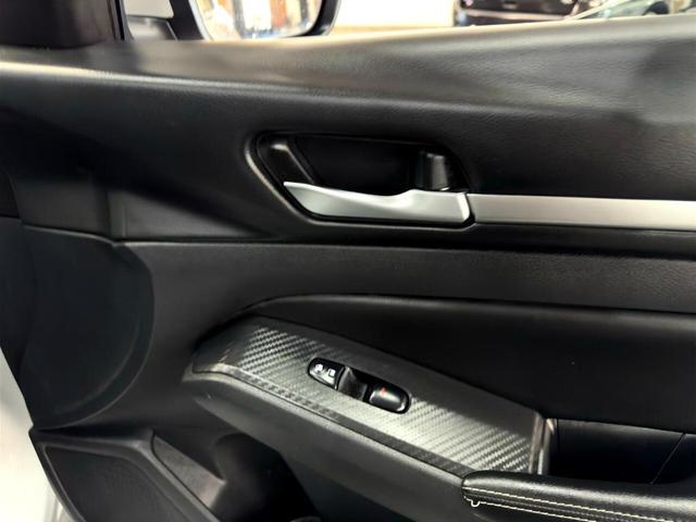 Photo of 2022 Silver Nissan Altima