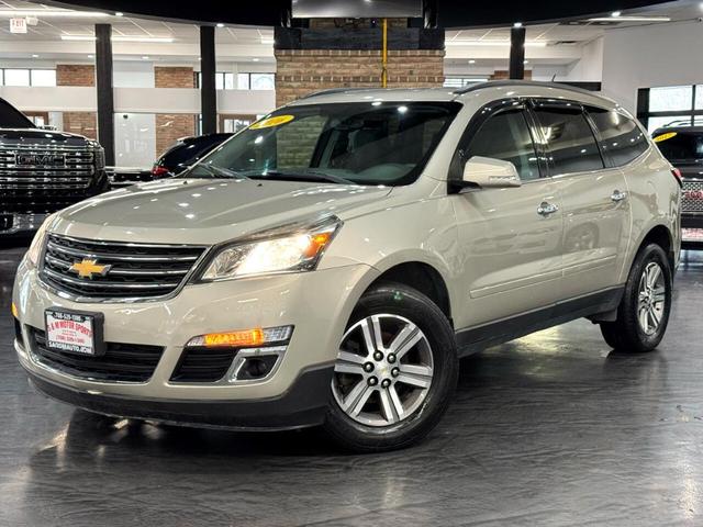 Photo of 2016 Tan Chevrolet Traverse