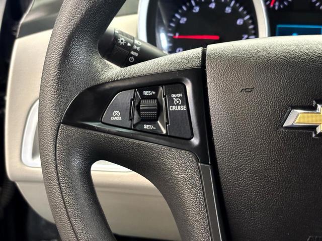 Photo of 2017 Gray Chevrolet Equinox