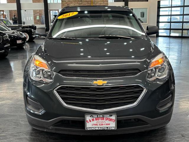 Photo of 2017 Gray Chevrolet Equinox