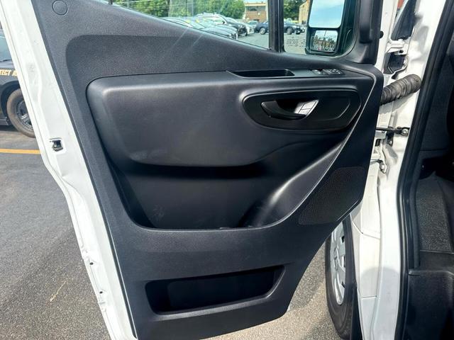 Photo of 2021 White Mercedes-Benz Sprinter 2500