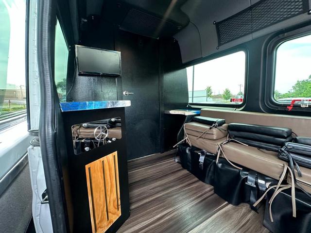 Photo of 2021 White Mercedes-Benz Sprinter 2500