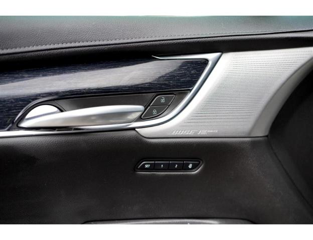 Photo of 2020 Black Cadillac XT5