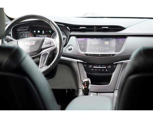 Photo of 2020 Black Cadillac XT5