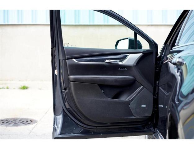 Photo of 2020 Black Cadillac XT5