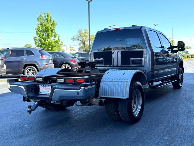Photo of 2022 Gray Ford F-350