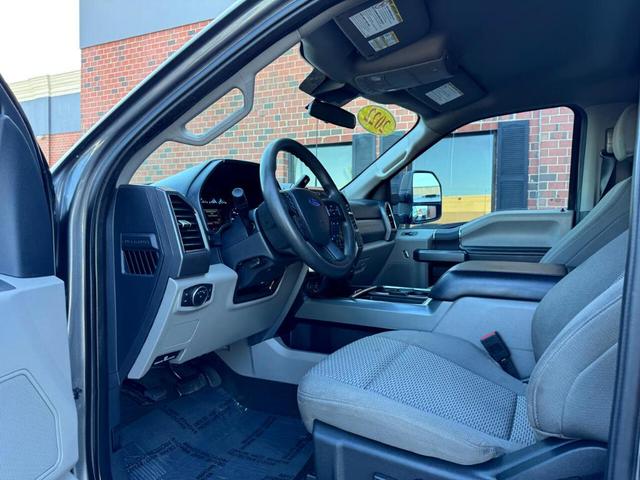 Photo of 2022 Gray Ford F-350