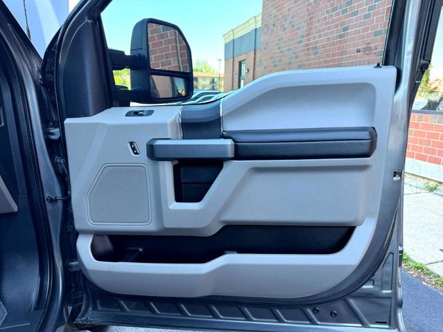 Photo of 2022 Gray Ford F-350