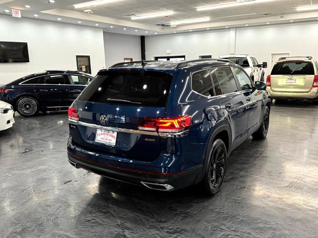 Photo of 2022 Tourmaline Blue Metallic Volkswagen Atlas