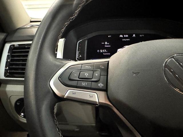Photo of 2022 Tourmaline Blue Metallic Volkswagen Atlas