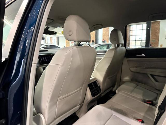 Photo of 2022 Tourmaline Blue Metallic Volkswagen Atlas