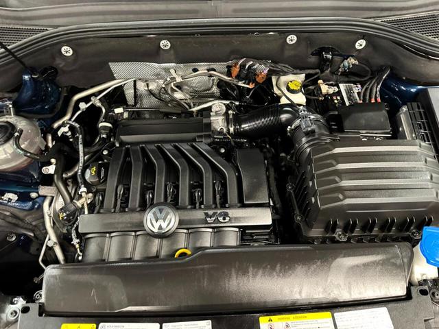 Photo of 2022 Tourmaline Blue Metallic Volkswagen Atlas