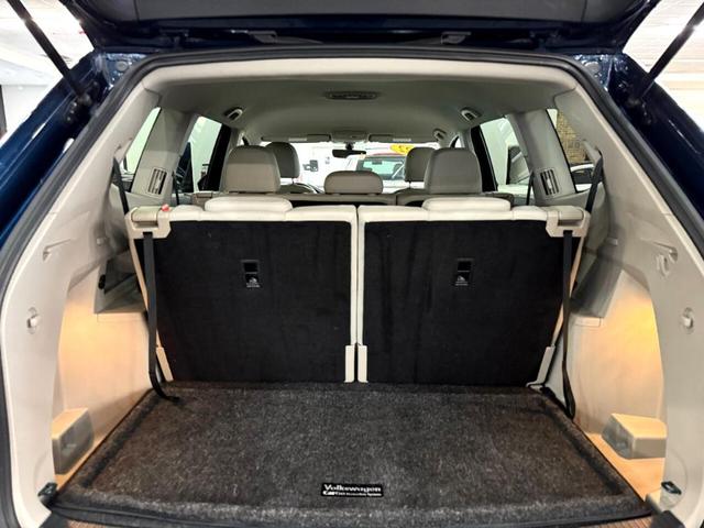 Photo of 2022 Tourmaline Blue Metallic Volkswagen Atlas