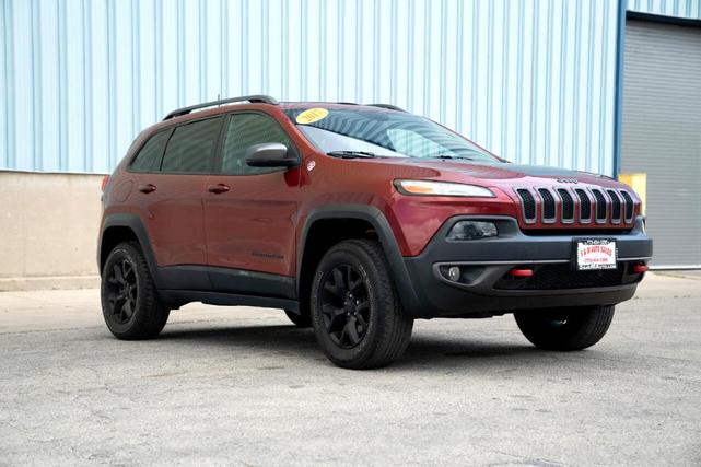Photo of 2017 Red Jeep Cherokee