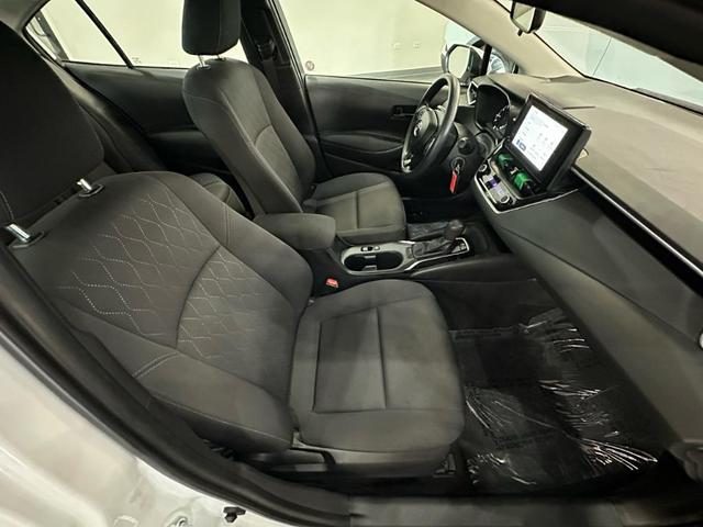 Photo of 2024 White Toyota Corolla
