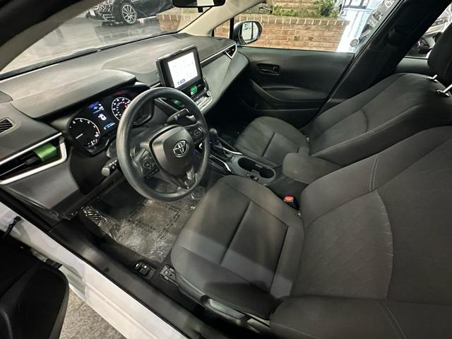 Photo of 2024 White Toyota Corolla