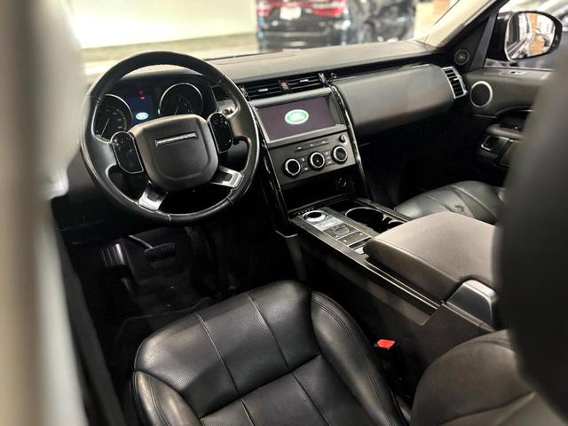 Photo of 2019 Narvik Black Land Rover Discovery