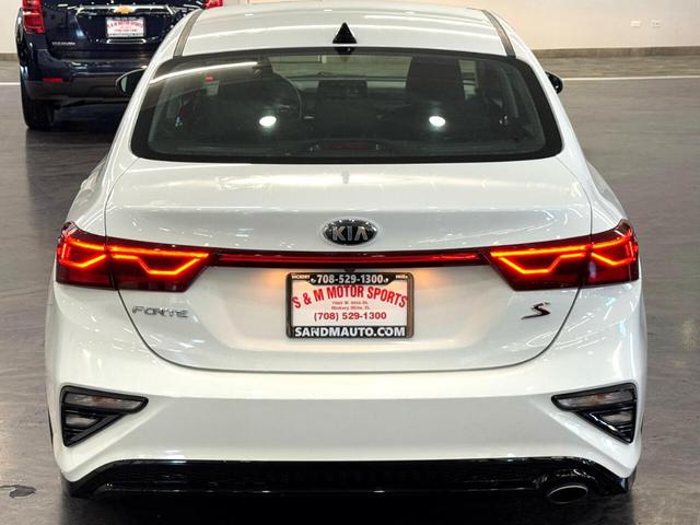 Photo of 2019 White Kia Forte
