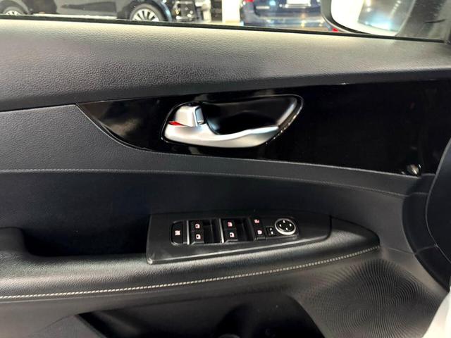Photo of 2019 White Kia Forte