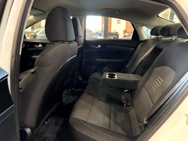 Photo of 2019 White Kia Forte