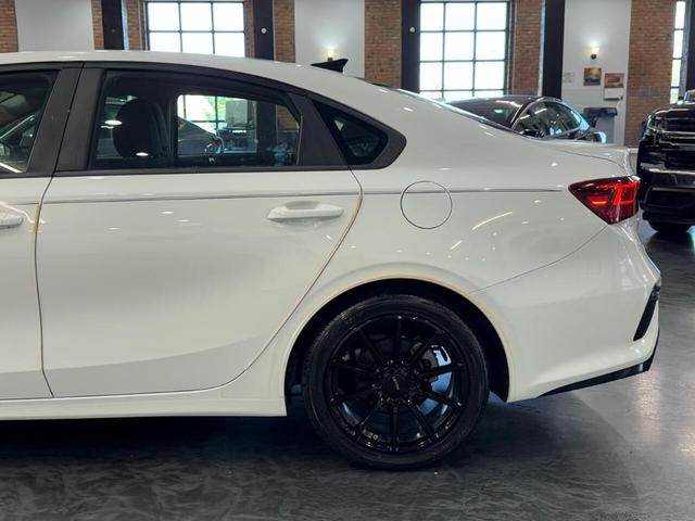 Photo of 2019 White Kia Forte