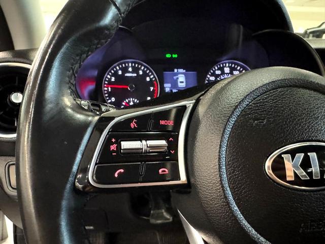 Photo of 2019 White Kia Forte