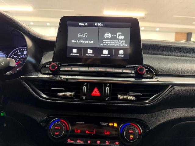 Photo of 2019 White Kia Forte