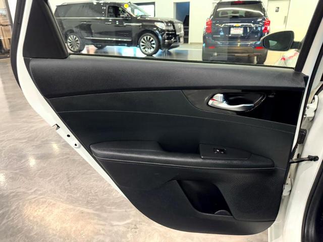 Photo of 2019 White Kia Forte