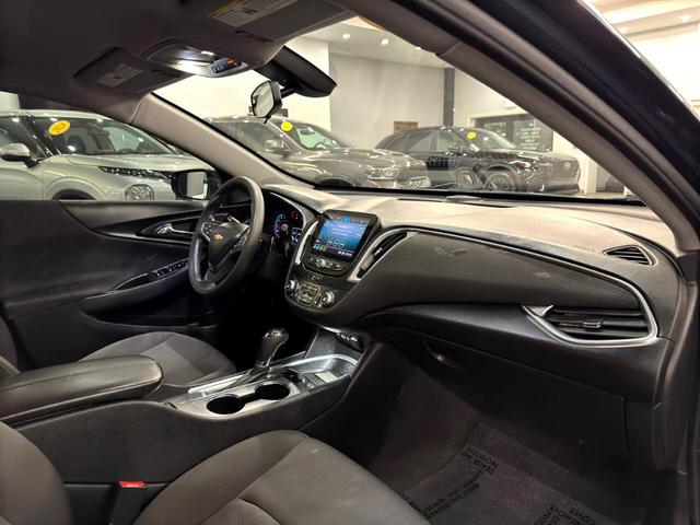 Photo of 2020 Shadow Gray Metallic Chevrolet Malibu