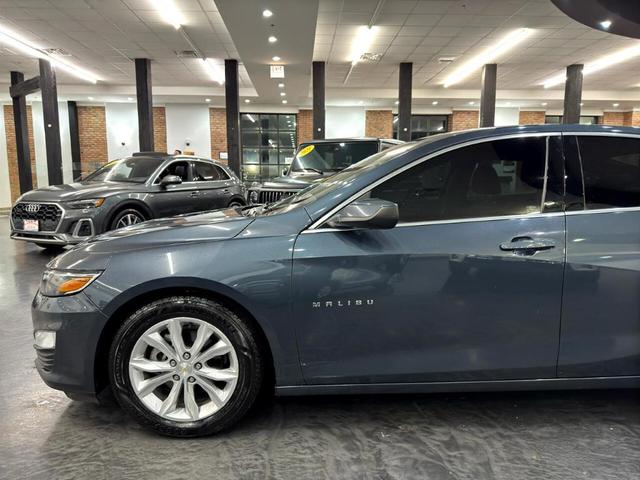Photo of 2020 Shadow Gray Metallic Chevrolet Malibu