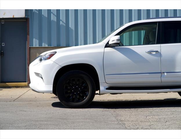 Photo of 2018 White Lexus GX 460