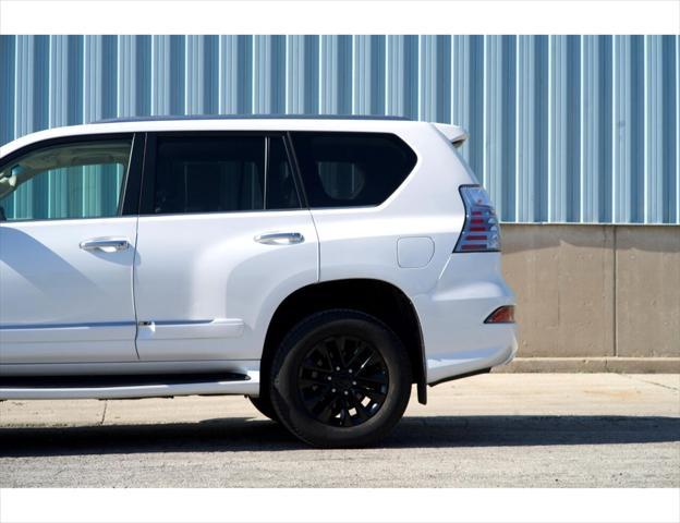 Photo of 2018 White Lexus GX 460