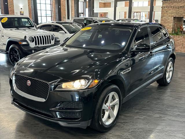 Photo of 2017 Ebony Black Jaguar F-PACE