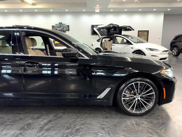 Photo of 2022 Black BMW 530