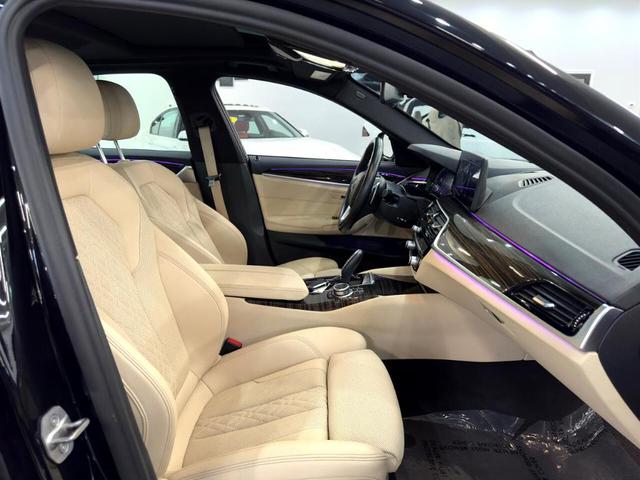 Photo of 2022 Black BMW 530