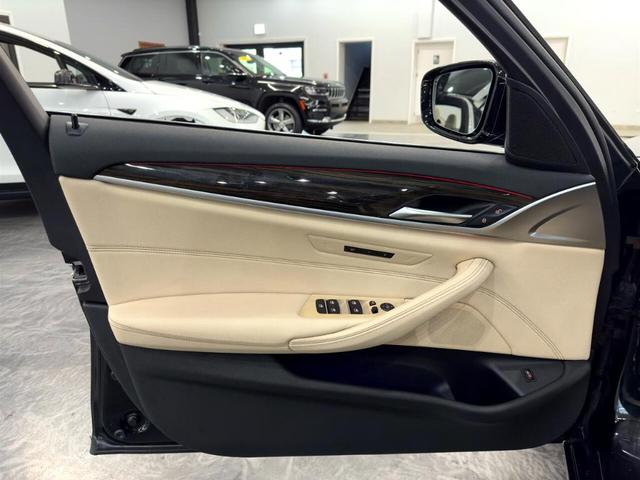 Photo of 2022 Black BMW 530