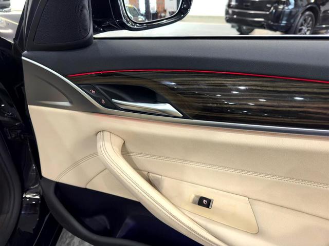 Photo of 2022 Black BMW 530
