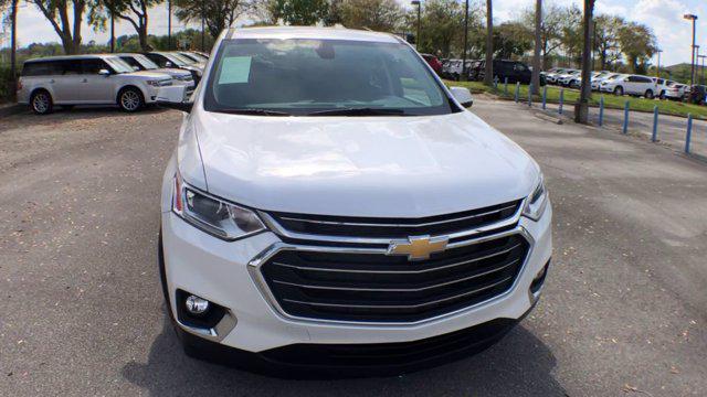 Photo of 2020 Iridescent Pearl Tricoat Chevrolet Traverse