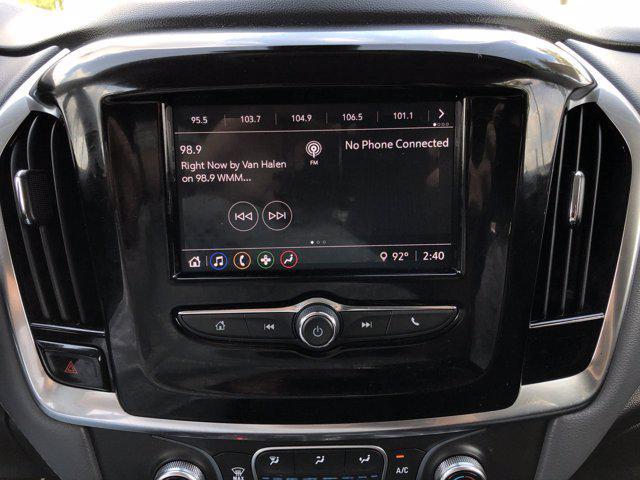 Photo of 2020 Iridescent Pearl Tricoat Chevrolet Traverse