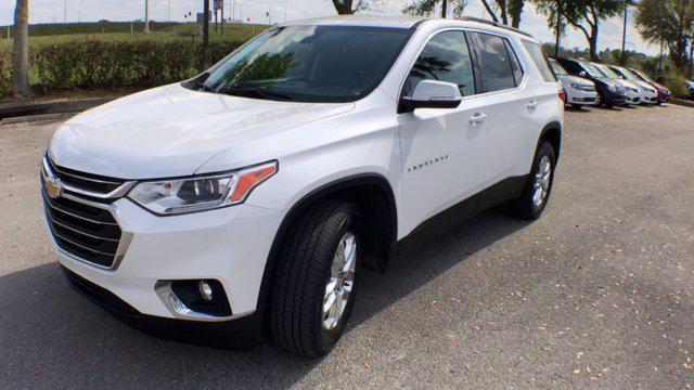Photo of 2020 Iridescent Pearl Tricoat Chevrolet Traverse