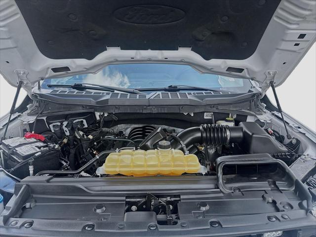 Photo of 2022 Oxford White Ford F-150