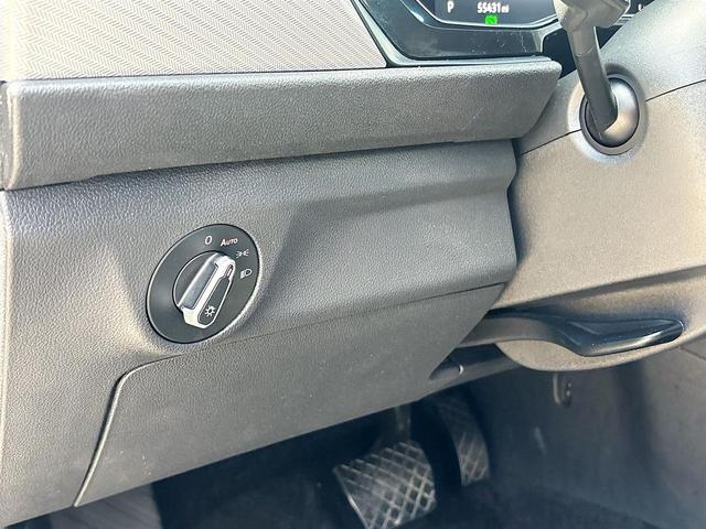 Photo of 2022 Platinum Gray Metallic Volkswagen Jetta