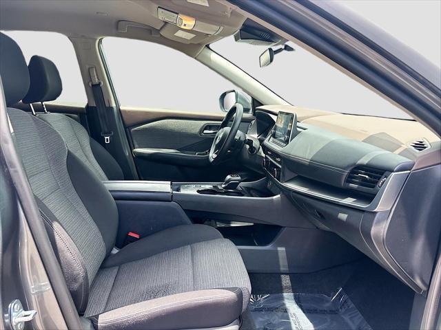 Photo of 2023 Gun Metallic Nissan Rogue