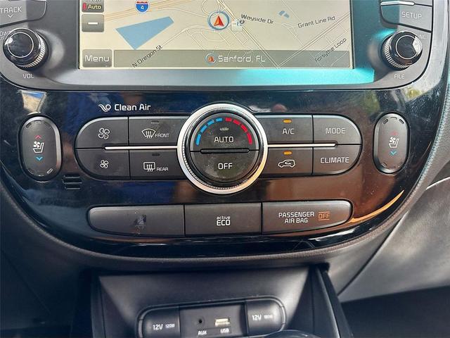 Photo of 2016 Cloud White Kia Soul