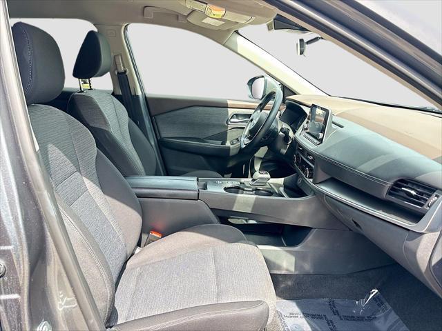 Photo of 2023 Gun Metallic Nissan Rogue