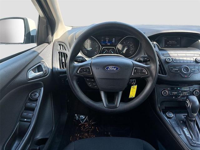 Photo of 2018 Oxford White Ford Focus